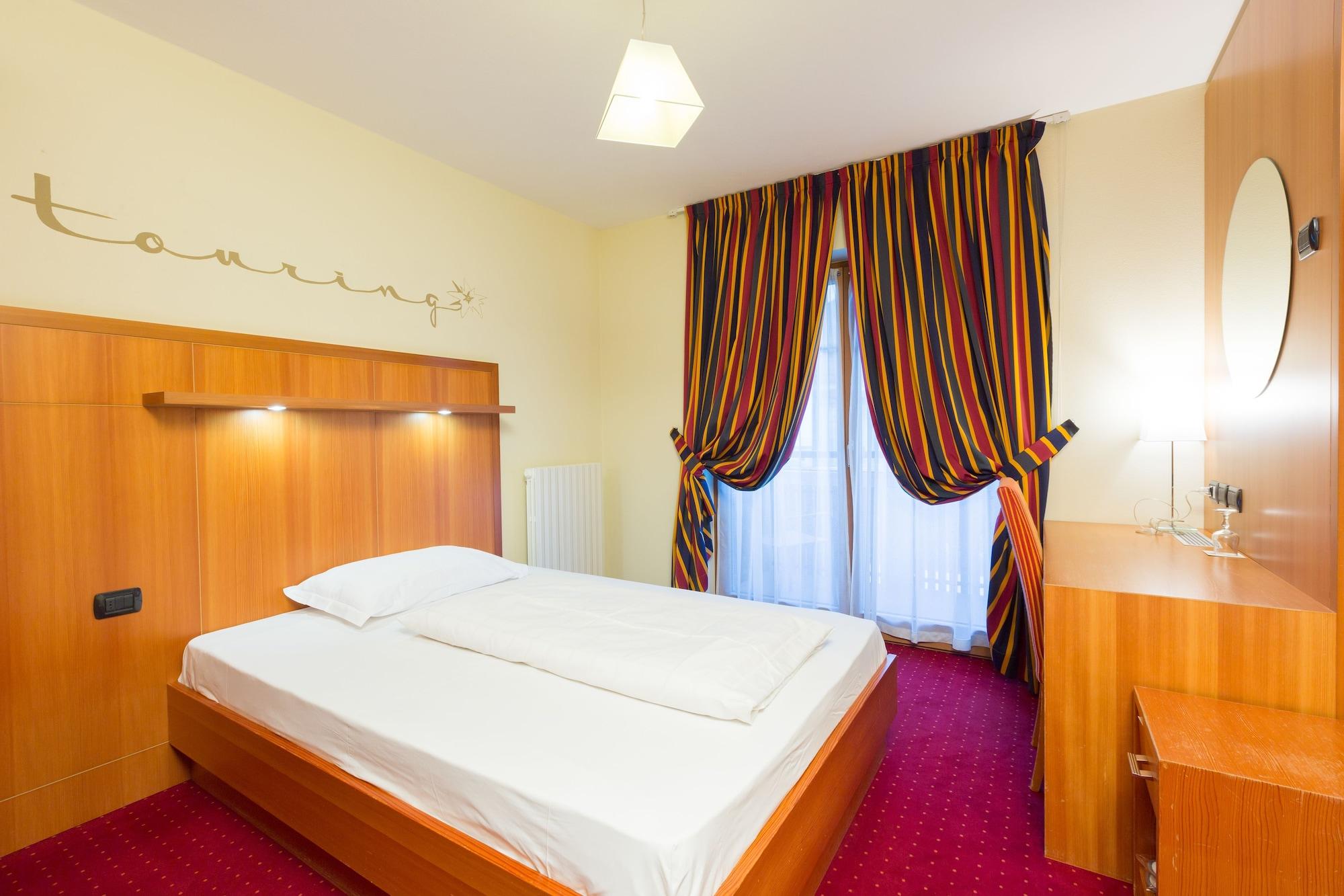 Hotel Touring 리비뇨 외부 사진
